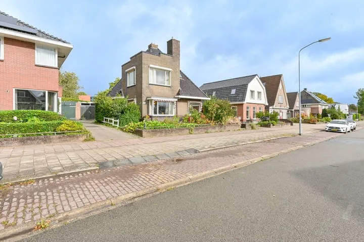 Noordbargerstraat 30 en Emmen