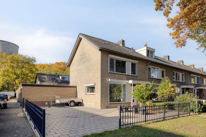 Photo of property Noordenbos 27, Geertruidenberg