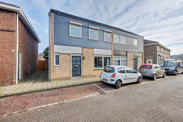 Photo of property Noordhoek Hegtstraat 75, Enschede