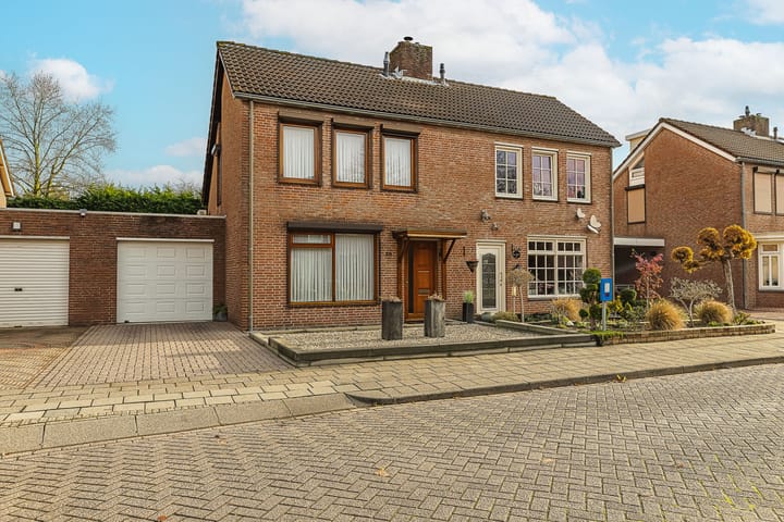 Noordsingel 39 in Sprundel foto