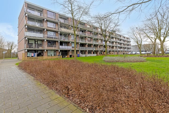 Photo of property Noteneeweg 79, Terneuzen
