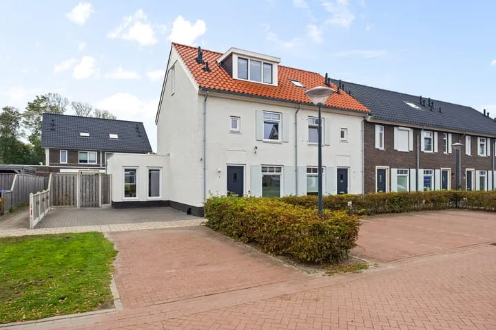 Notenhout 4 Julianadorp