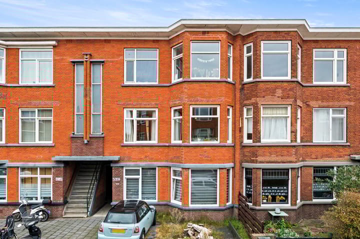 Nunspeetlaan 446 en 's-Gravenhage foto