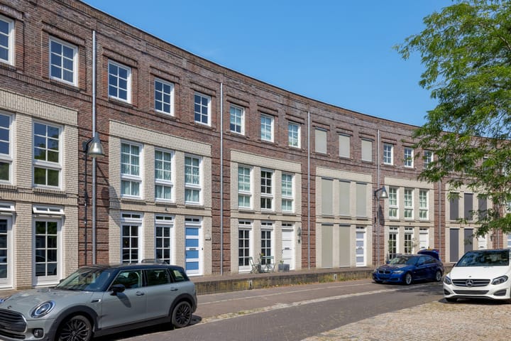 Oberon 4 in 's-Hertogenbosch Foto