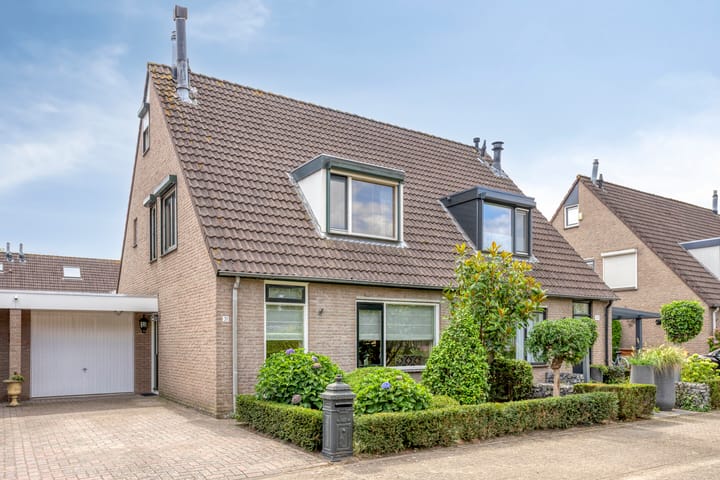 Oderlaan 31 in Son en Breugel foto