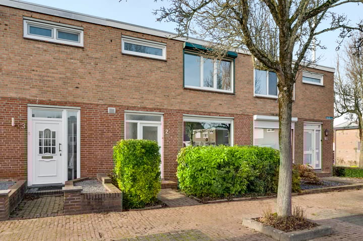 Odiliaplein 2 en Sweikhuizen foto