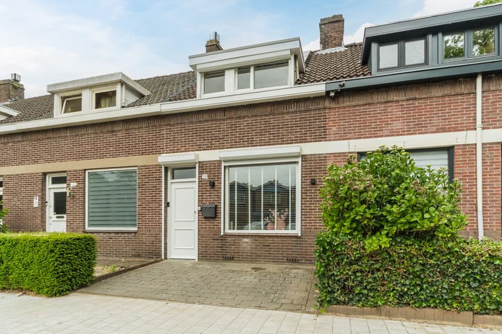 Oeralweg 38 in Tilburg photo