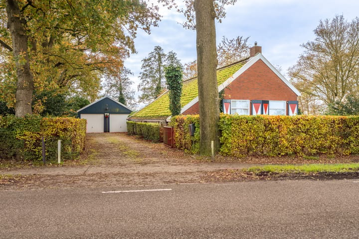 Oerdeweg 32 in Wedde foto