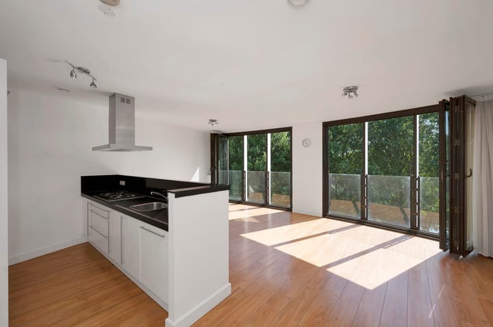 Oeverpad 161 in Amsterdam foto