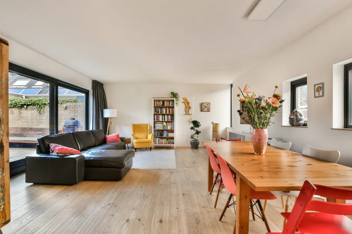 Ogier van Cralingenpark 33 in Rotterdam photo