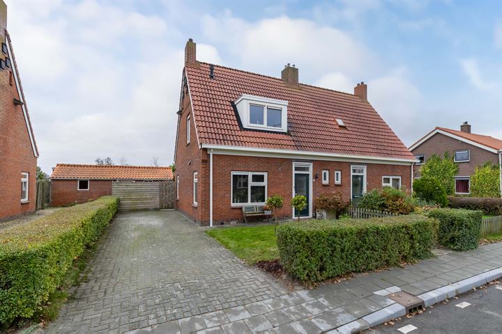 Oldeberkoperweg 8 in Oudehorne Foto