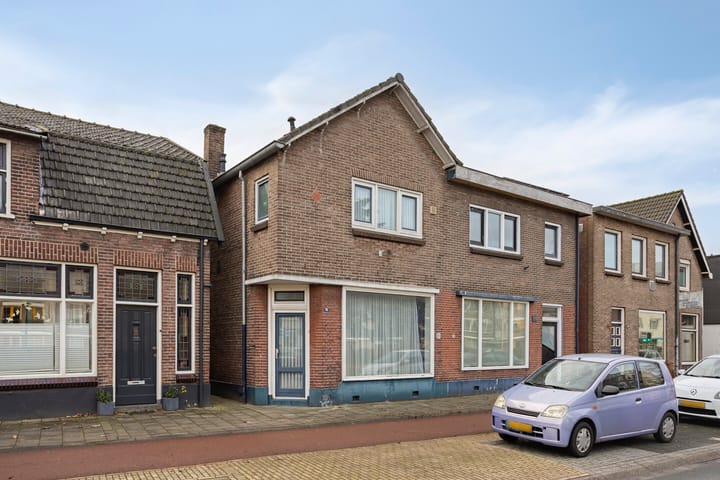Oldenzaalsestraat 116 in Hengelo Foto