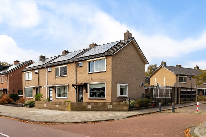 Oldenzaalsestraat 381 dans Hengelo photo