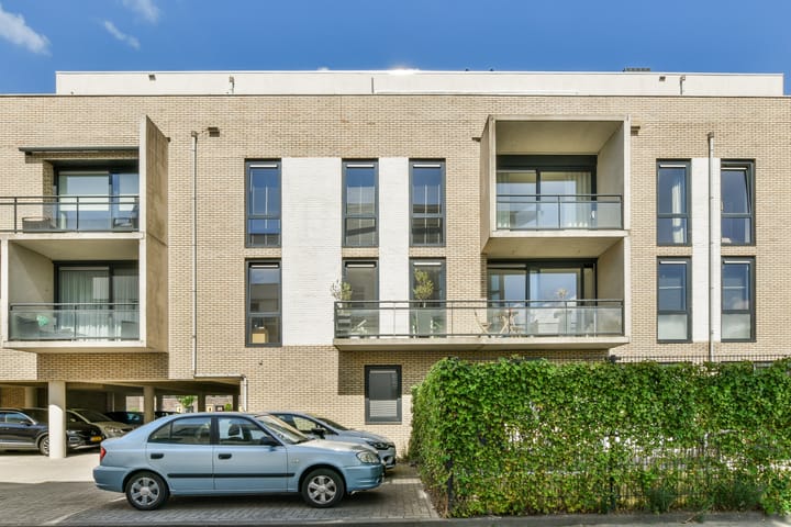 Olivier van Noortstraat 198 in Almere foto