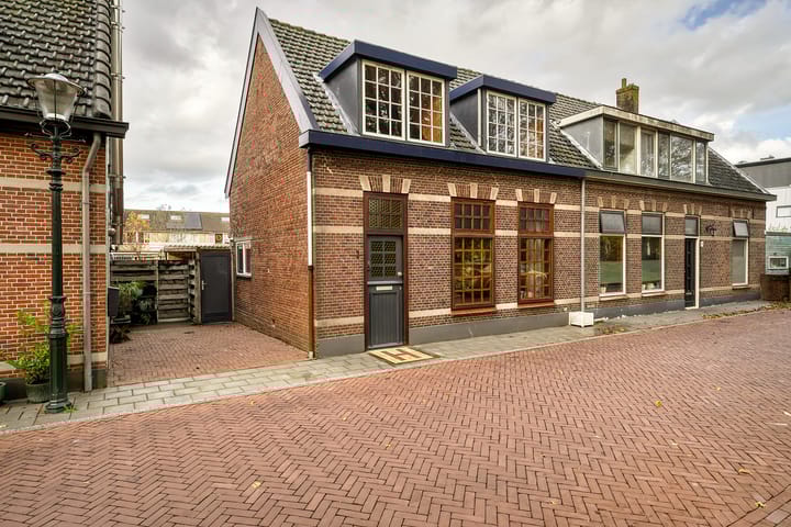 Ommedijkseweg 2 in Zoeterwoude Foto