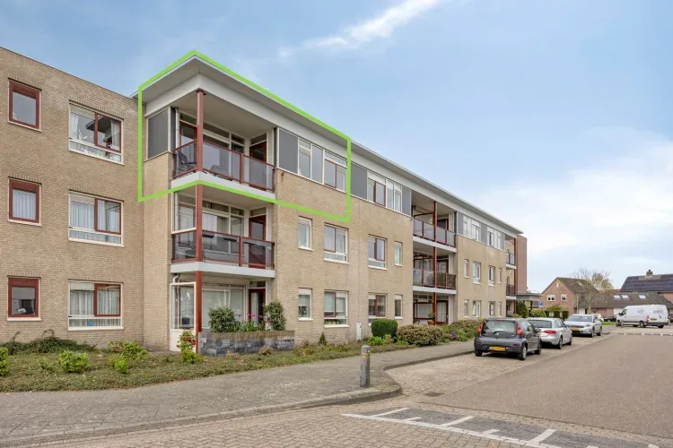 Online Woningbrochure for https://afrikalaan39.nl