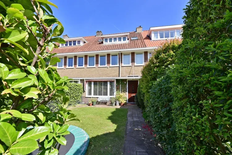 Online Woningbrochure for https://franshalslaan18.nl