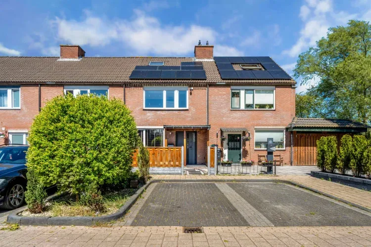 Online Woningbrochure for https://oostzeestraat133.nl