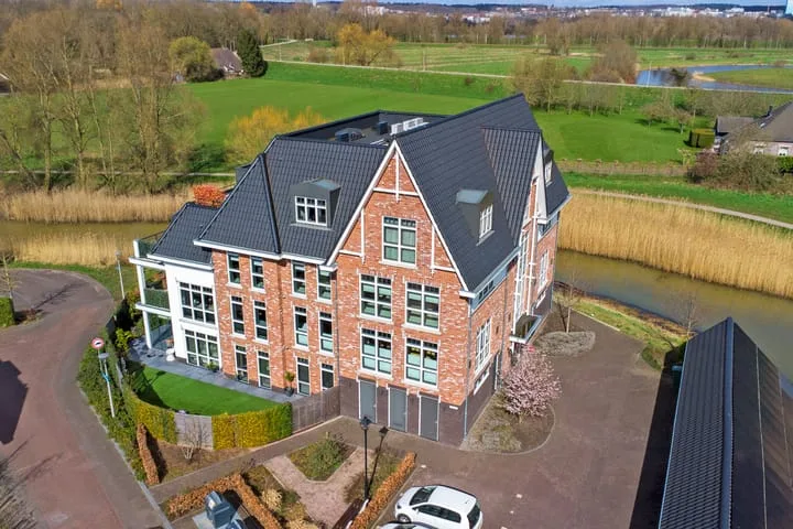 Online Woningbrochure for https://sonatestraat20.nl