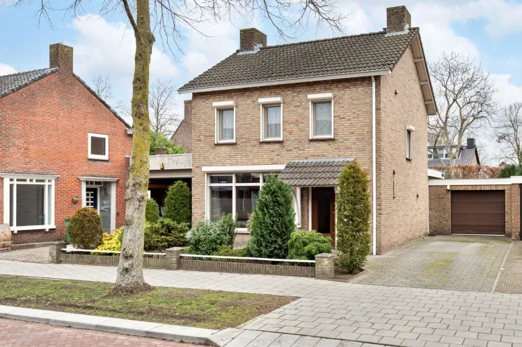 Online Woningbrochure für https://bernhardstraat6.nl