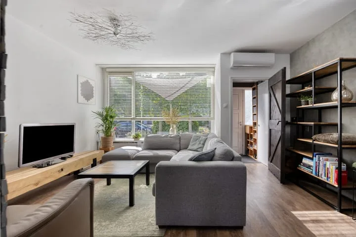Online Woningbrochure para https://joostvandenvondelstraat18.nl
