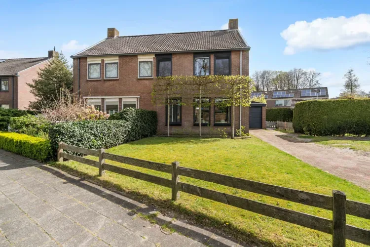 Online Woningbrochure pour https://weverslaan15.nl