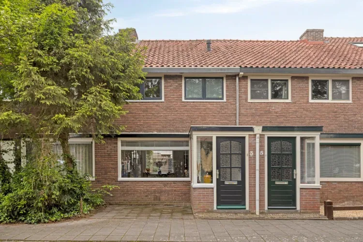 Online Woningbrochure voor https://gerarddoustraat3.nl