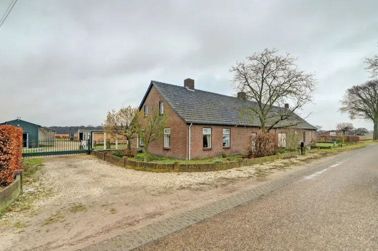 Online Woningbrochure voor https://groeze8a.nl