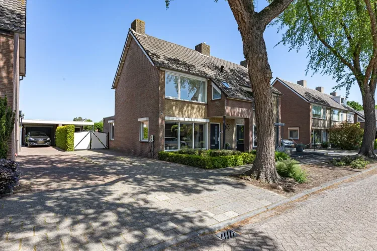 Online Woningbrochure voor https://margrietstraat31.nl