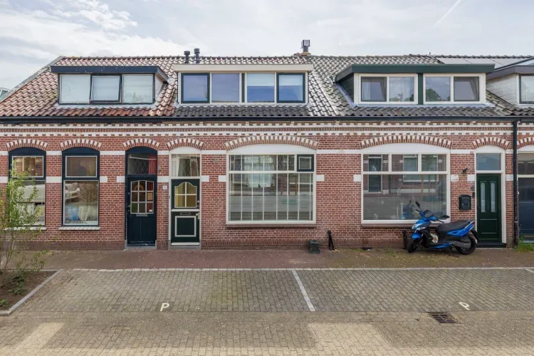 Online Woningbrochure voor https://pietheinstraat6.nl