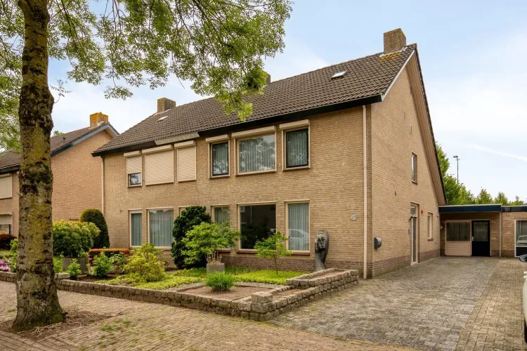 Online Woningbrochure voor https://raadhuisstraat27.nl