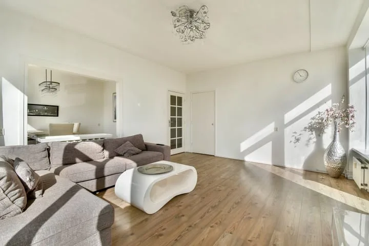 Online Woningbrochure voor https://vanheuvengoedhartlaan348.nl
