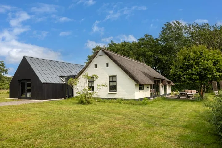 Online Woningbrochure voor https://veldweg1.nl