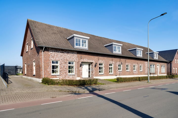 Onze Lieve Vrouwestraat 37 in Ospel photo