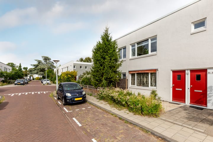 Oogststraat 84 in Amsterdam foto