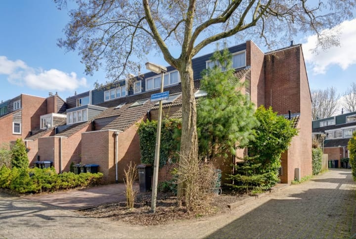 Photo of property Ooievaarsbek 24, Purmerend