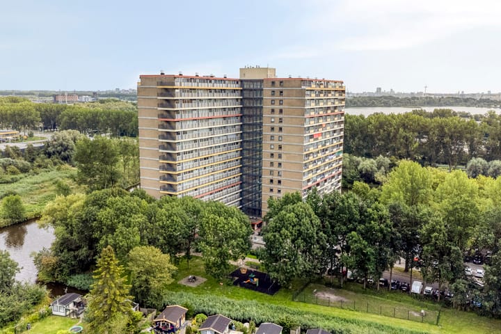 Photo of property Oost-Dorsch 77, Zaandam