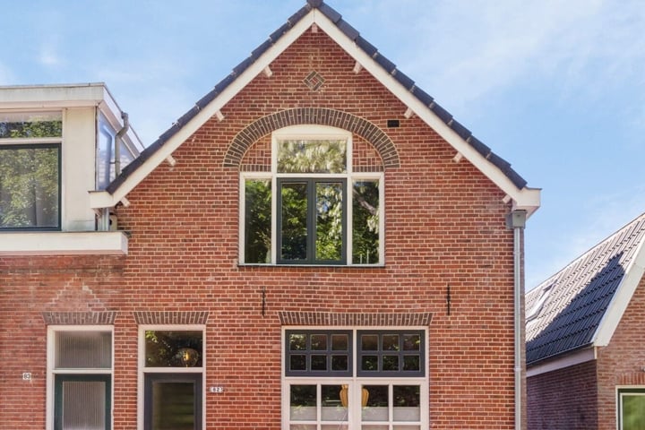 Oostburgweg 82 in Enschede foto