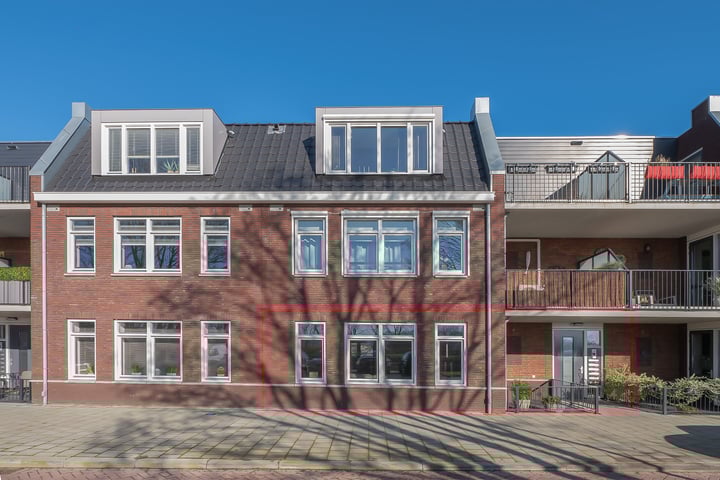 Oostdijk 15b in Oude-Tonge Foto