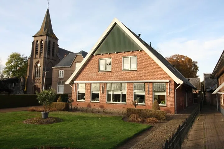Oosteinde 23 Vriezenveen foto 2