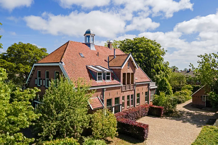 Oosteinde 38 in St.-Jacobiparochie Foto