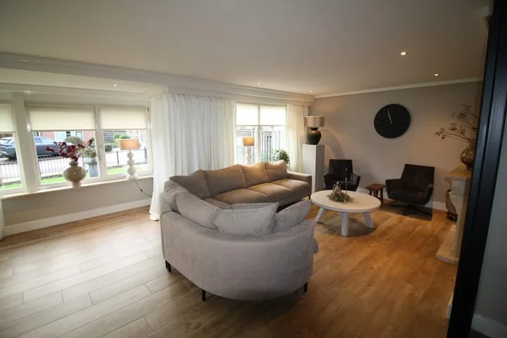 Oosteinde 387 Vriezenveen thumbnail 4
