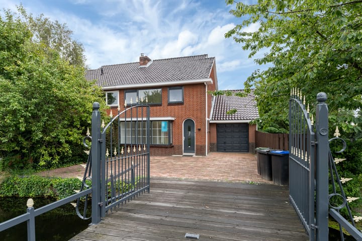 Oosteindseweg 98 in Bergschenhoek Foto