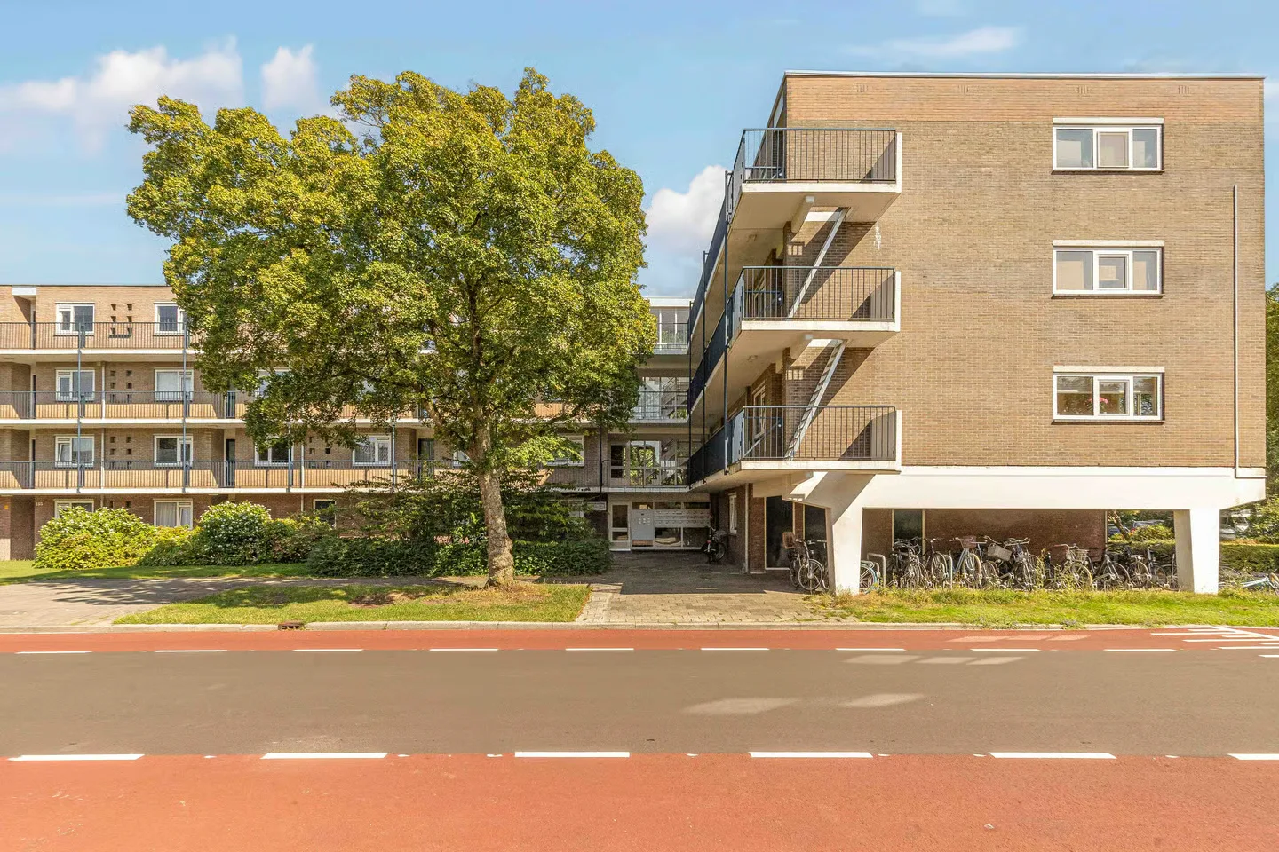 Oostelijk Halfrond 107 in Amstelveen