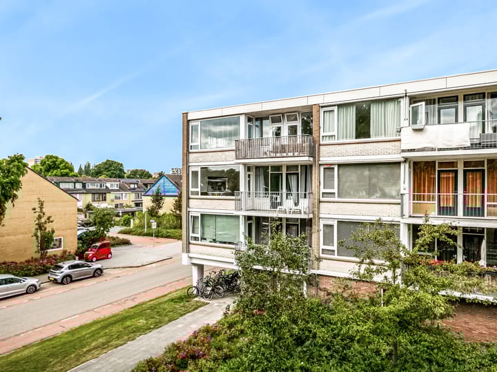 Oostelijk Halfrond 83 in Amstelveen photo