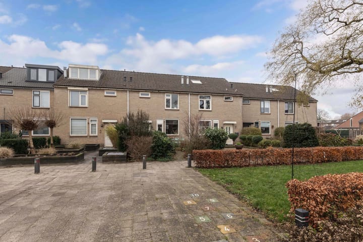 Photo of property Oostercluft 368, Steenwijk