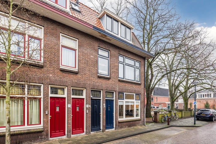 Oosterdwarsstraat 10 en Leiden foto