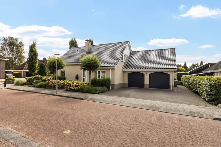 Oosterhoek 5 in Tuk photo