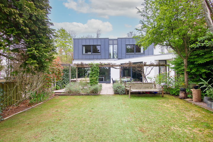 Oosterhoutlaan 3A in Haarlem foto