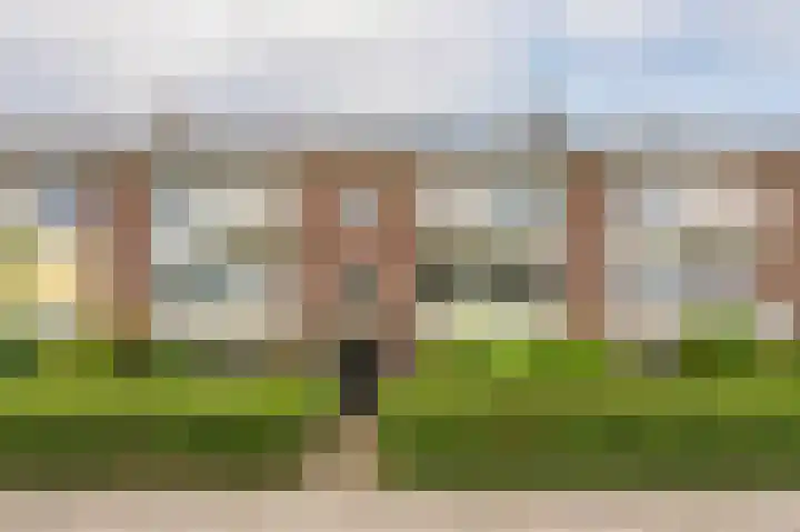 Oosterpark 19 in Assen